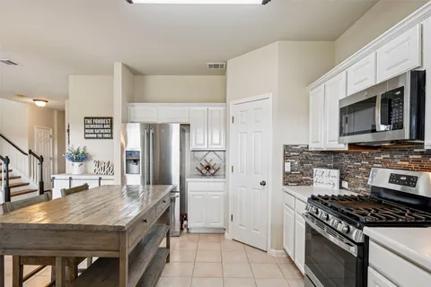 $399,999 | 410 Rosedale Boulevard, Georgetown, TX 78628