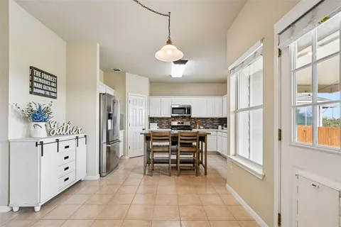 $399,999 | 410 Rosedale Boulevard, Georgetown, TX 78628