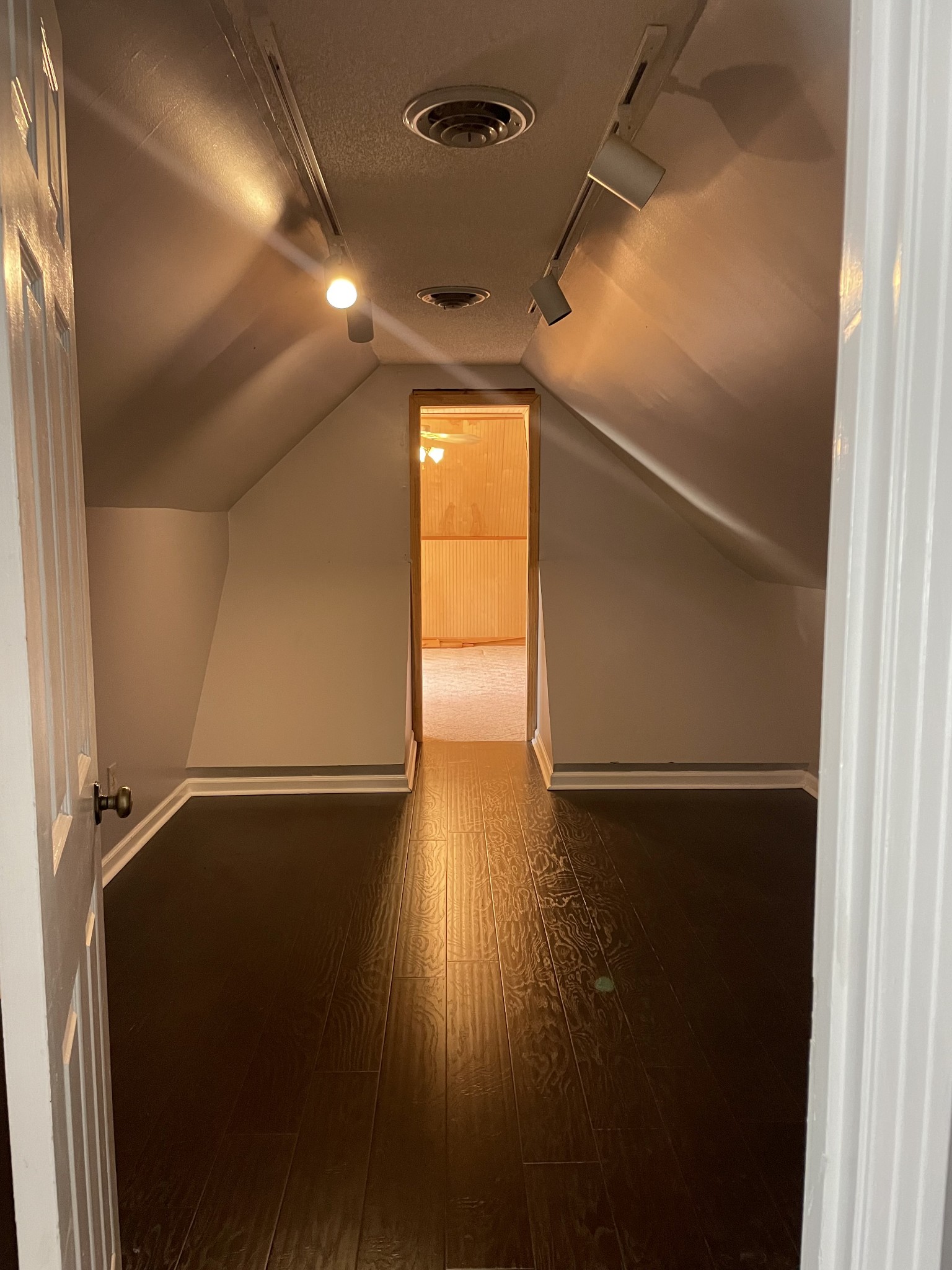 621 Cornwall Road Clarksville, TN 37043 - Photo 12 of 15 Gallery Image 12