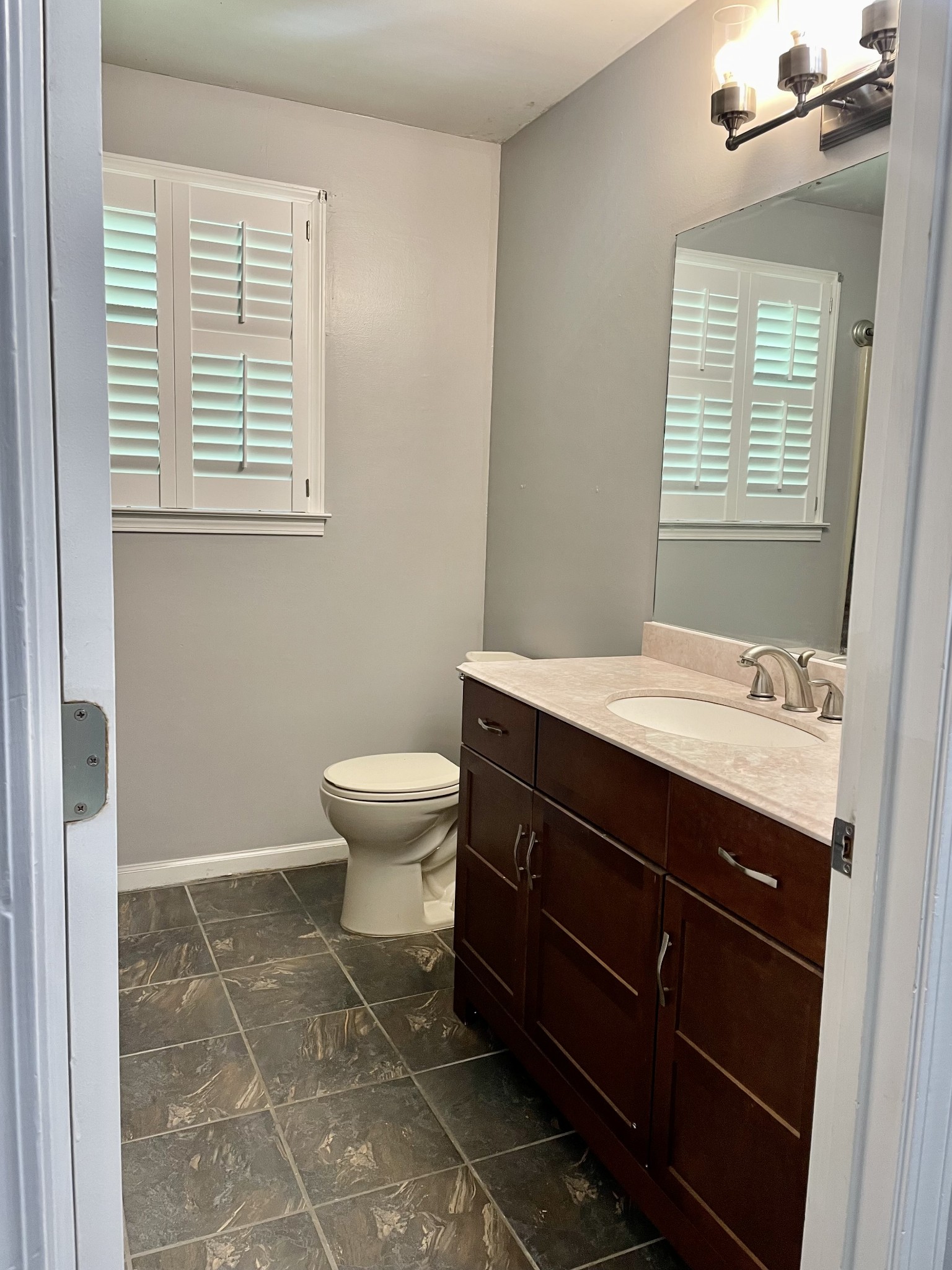 621 Cornwall Road Clarksville, TN 37043 - Photo 7 of 15 Gallery Image 7