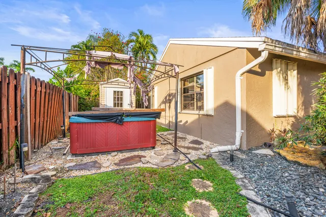 $640,000 | 1373 Southwest 151st Avenue, Sunrise, FL 33326