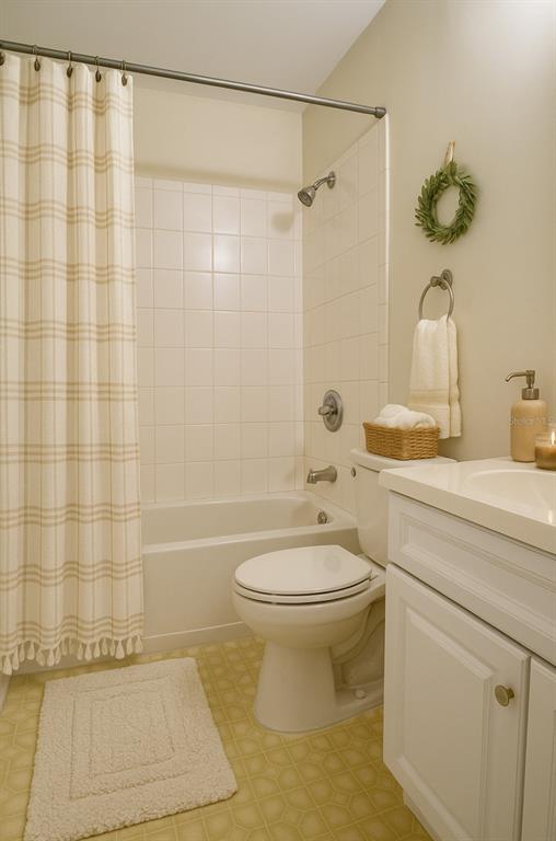 2300 Southwest 43rd Street, Unit F3 Gainesville, FL 32607 - Photo 17 of 28 Gallery Image 17