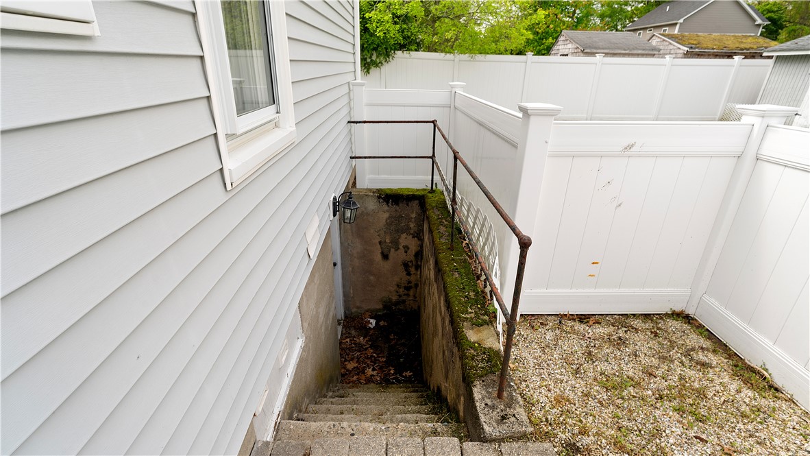 339 George Arden Avenue Warwick, RI 02886 - Photo 39 of 42