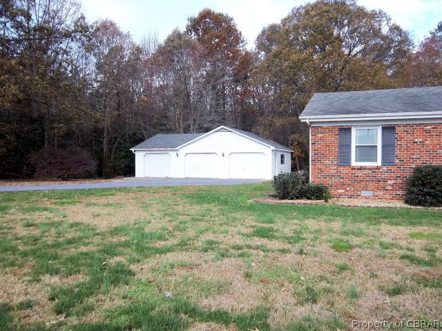 136 Farmville Road Saluda, VA 23149 - Photo 4 of 12