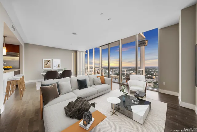 $599,900 | 610 East Market Street, Unit 2715, San Antonio, TX 78205