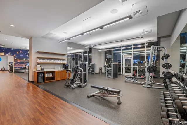 $599,900 | 610 East Market Street, Unit 2715, San Antonio, TX 78205