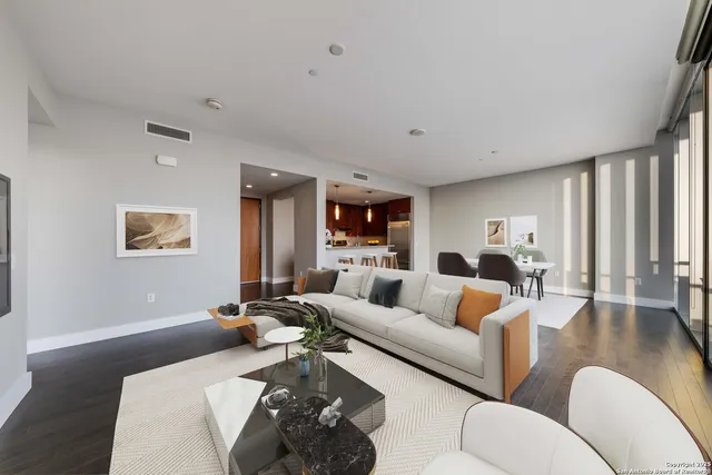 $599,900 | 610 East Market Street, Unit 2715, San Antonio, TX 78205
