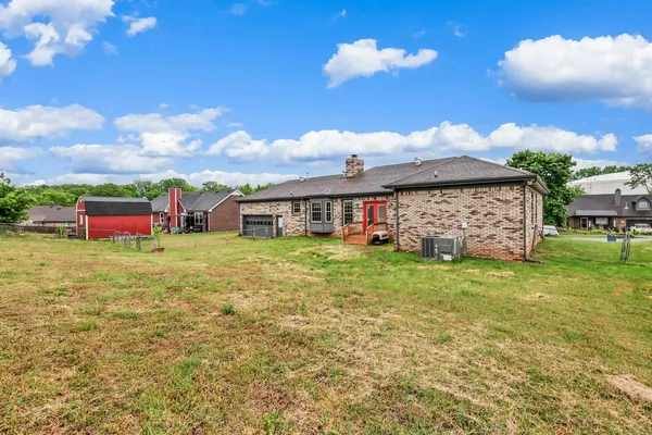 $1,800 | 532 Brentwood Circle, Clarksville, TN 37042