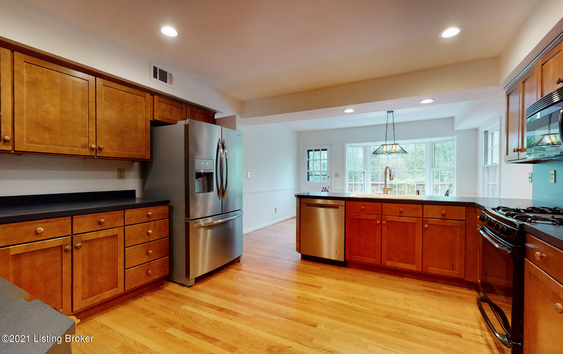 6004 Rodes Court Louisville, KY 40222 - Photo 22 of 60 6004-Rodes-Ct-20210419-028