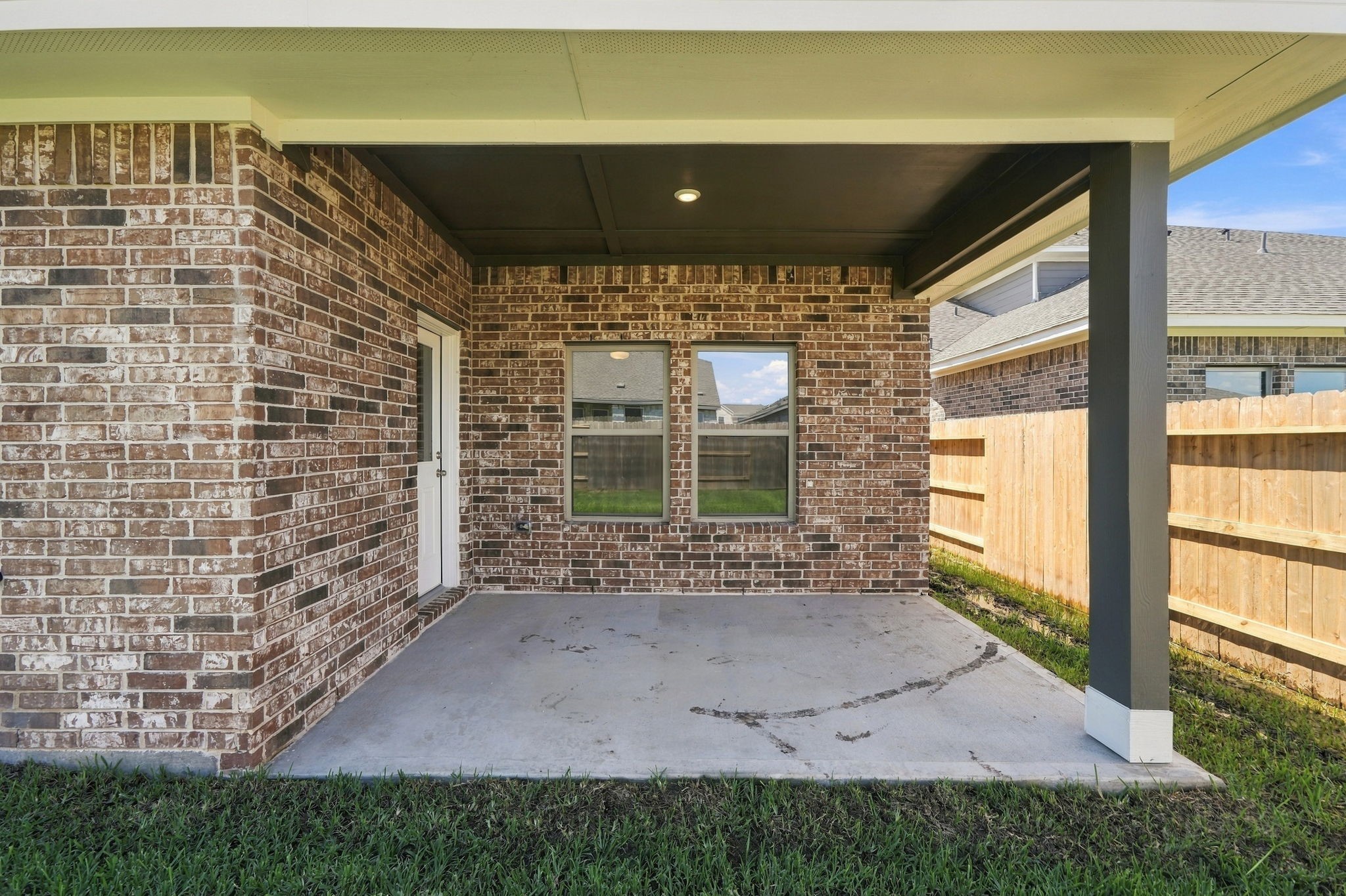 1911 Starlight Street Angleton, TX 77515 - Photo 24 of 39 Gallery Image 24