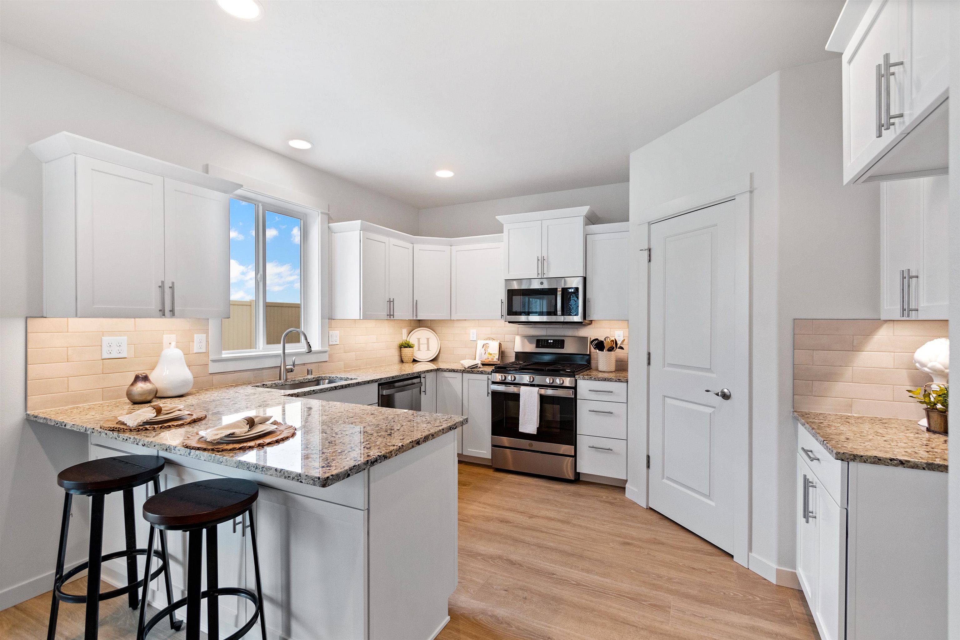 1624 West 68th Avenue, Unit LOT 2 BLOCK 2 TIMBERLINE Spokane, WA 99224 - Photo 6 of 12