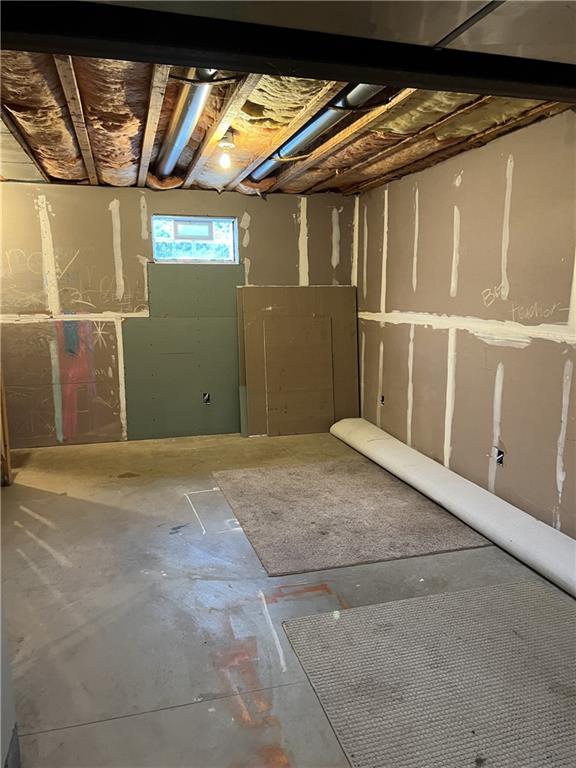 416 Ranch Road Dunbar, PA 15431 - Photo 23 of 25 a view of a garage