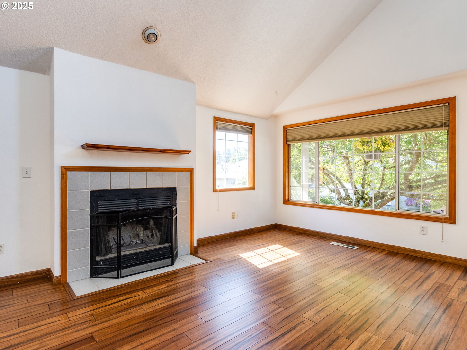 9219 Southwest Davies Road Beaverton, OR 97008 - Photo 13 of 41 Gallery Image 13