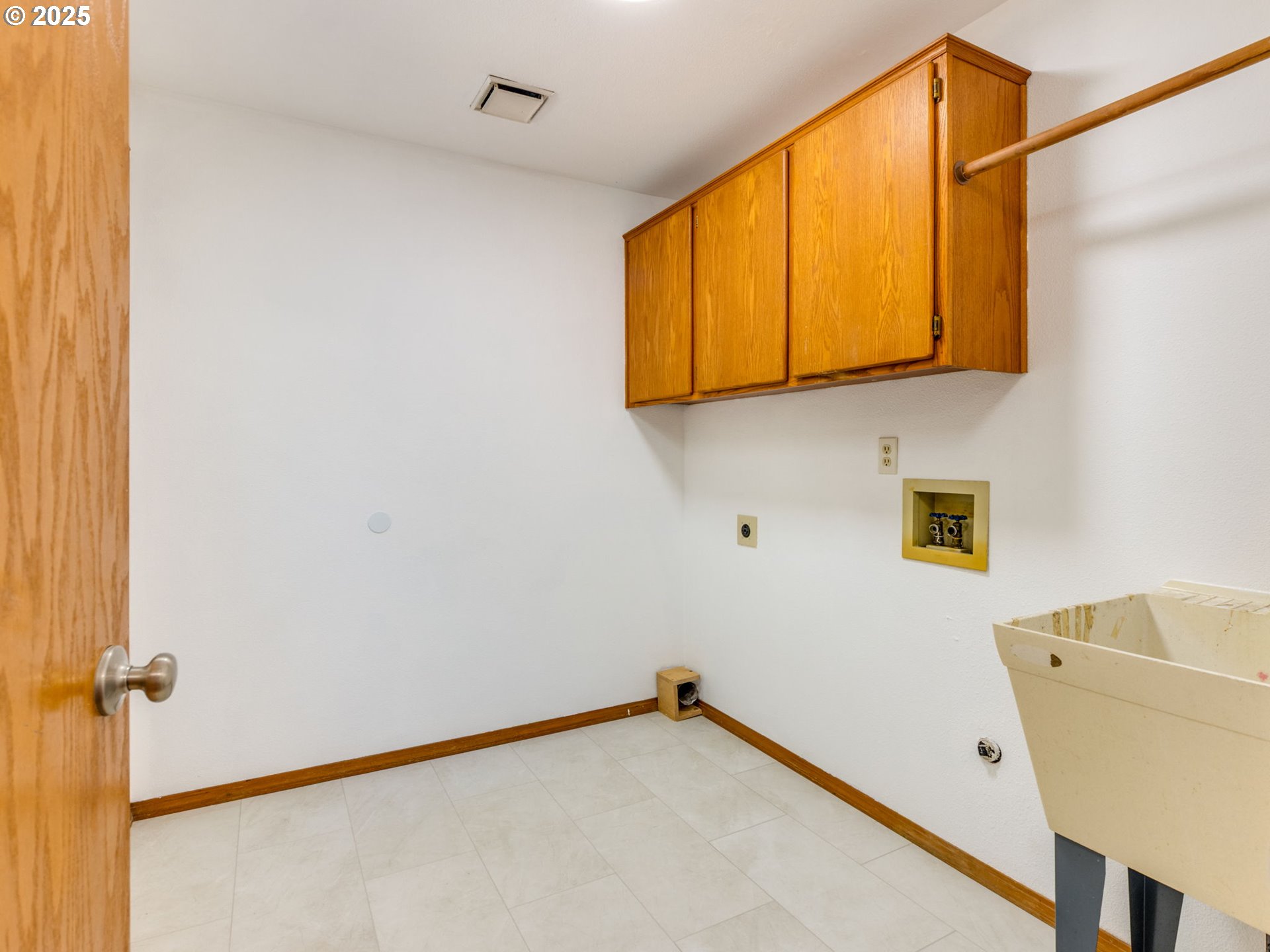9219 Southwest Davies Road Beaverton, OR 97008 - Photo 20 of 41 Gallery Image 20
