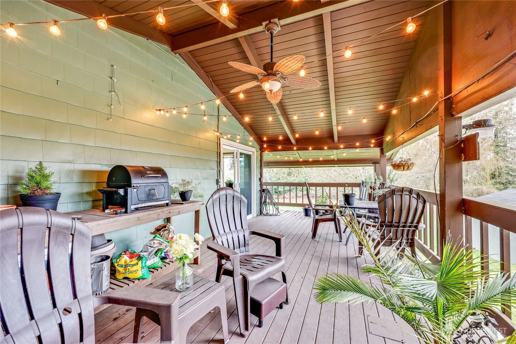 1212 Pottery Avenue Port Orchard, WA 98366 - Photo 14 of 37