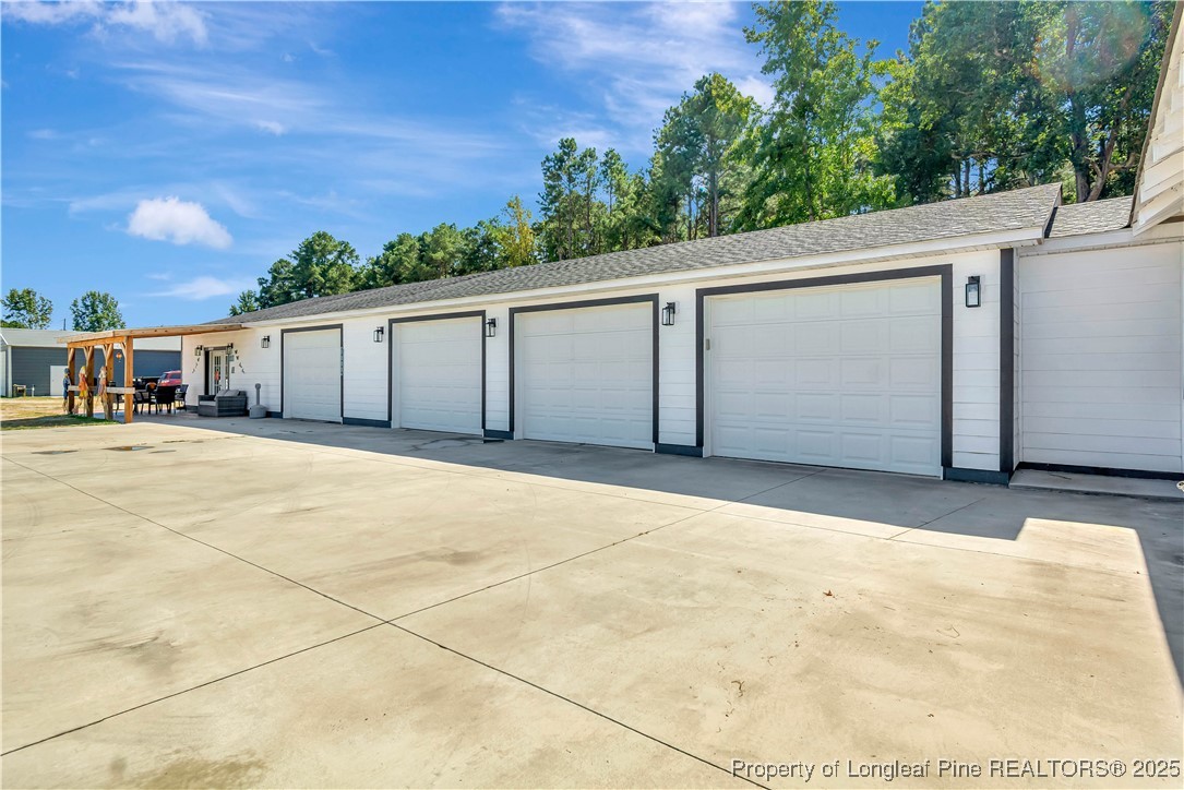 341 Hancock Road Lumberton, NC 28360 - Photo 3 of 41 Gallery Image 3