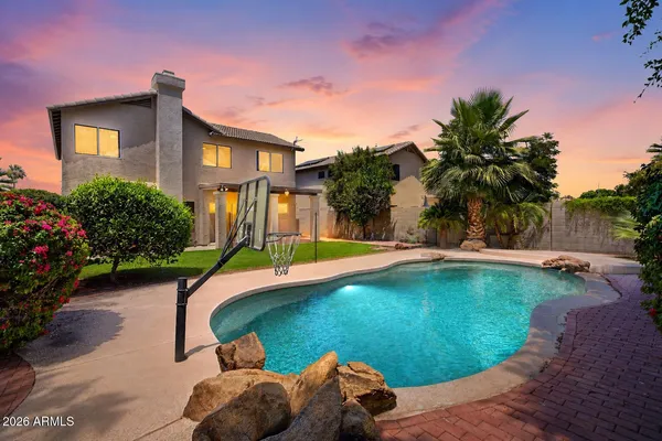 $549,586 | 219 West Angela Drive, Phoenix, AZ 85023