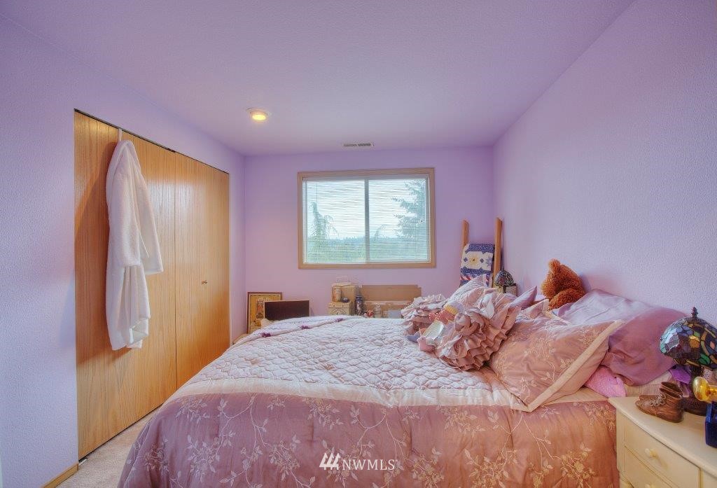 14030 Southeast 158th Street Renton, WA 98058 - Photo 13 of 18 Gallery Image 13