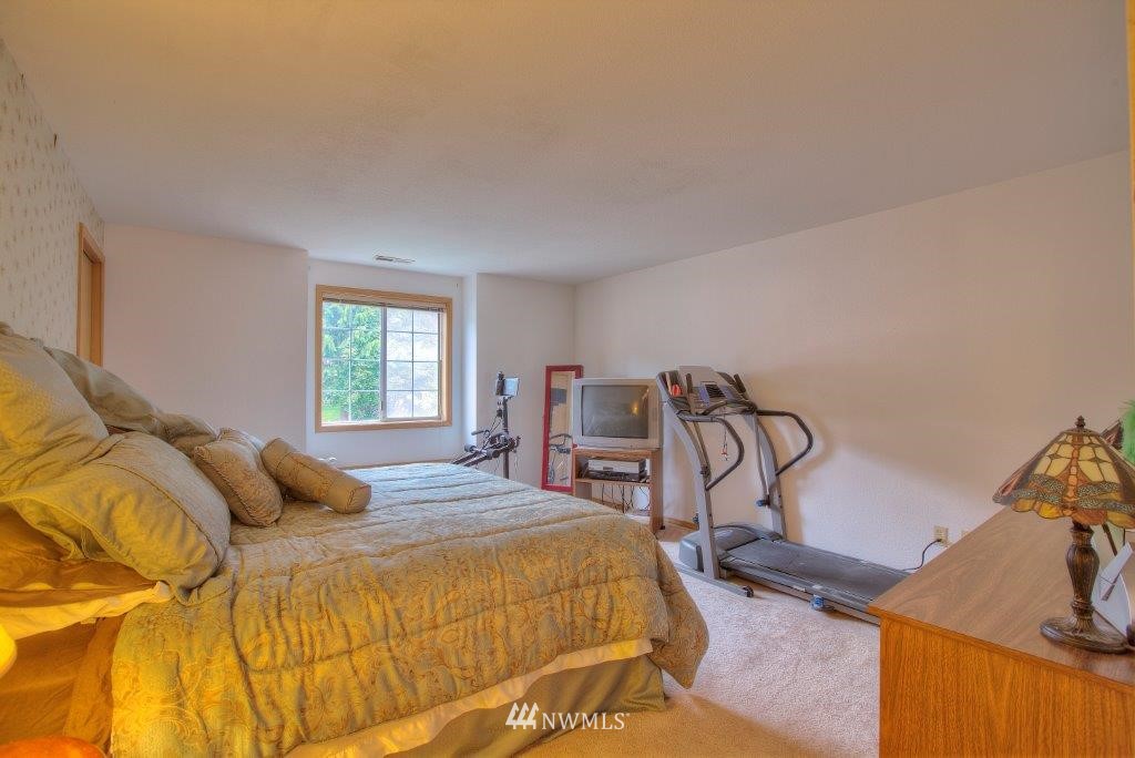 14030 Southeast 158th Street Renton, WA 98058 - Photo 14 of 18 Gallery Image 14