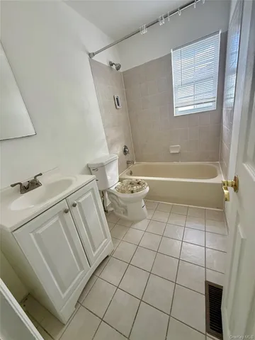 $580,000 | 197 Surf Drive, Unit 123 | Harding Park