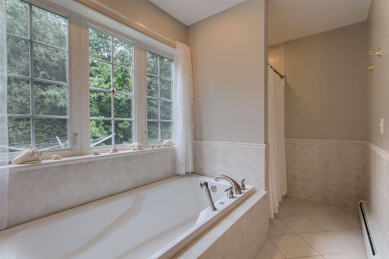 11 Sunny Meadow Road Atkinson, NH 03811 - Photo 22 of 40