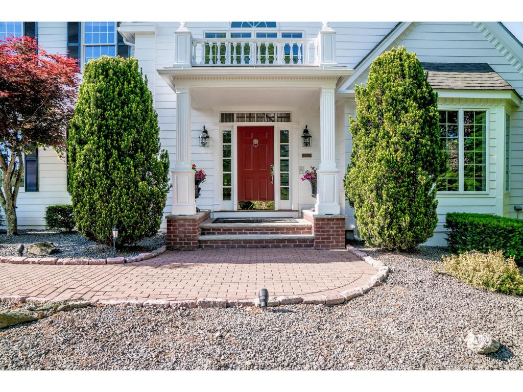 5 Lancaster Road Windham, NH 03087 - Photo 2 of 35