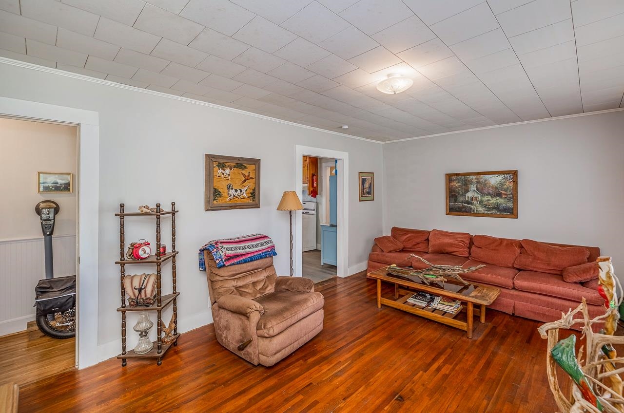 1399 Rocky Ridge Road Enoree, SC 29335 - Photo 8 of 34