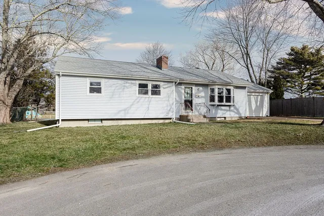 $599,000 | 11 Granada Terrace, Middletown, RI 02842