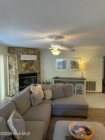 $2,300 | 267 Watts Landing Road, Hampstead, NC 28443