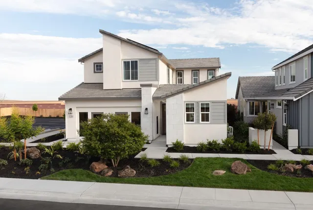 $749,990 | 12764 Castaic Lk Way, Rancho Cordova, CA 95742