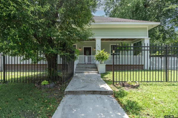 $350,000 | 200 West Van Street, Lindale, TX 75771