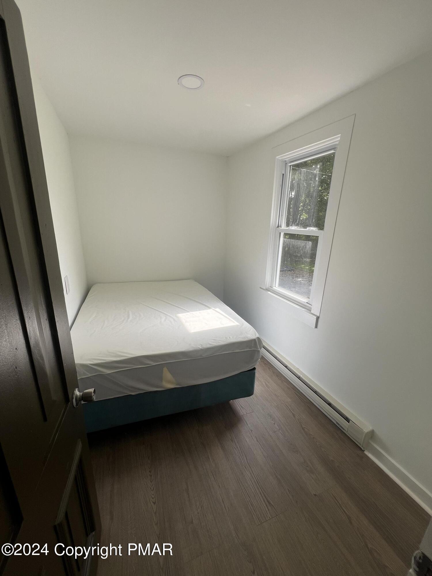 514 Fairground Road Gilbert, PA 18331 - Photo 16 of 20 a view of balcony with couch