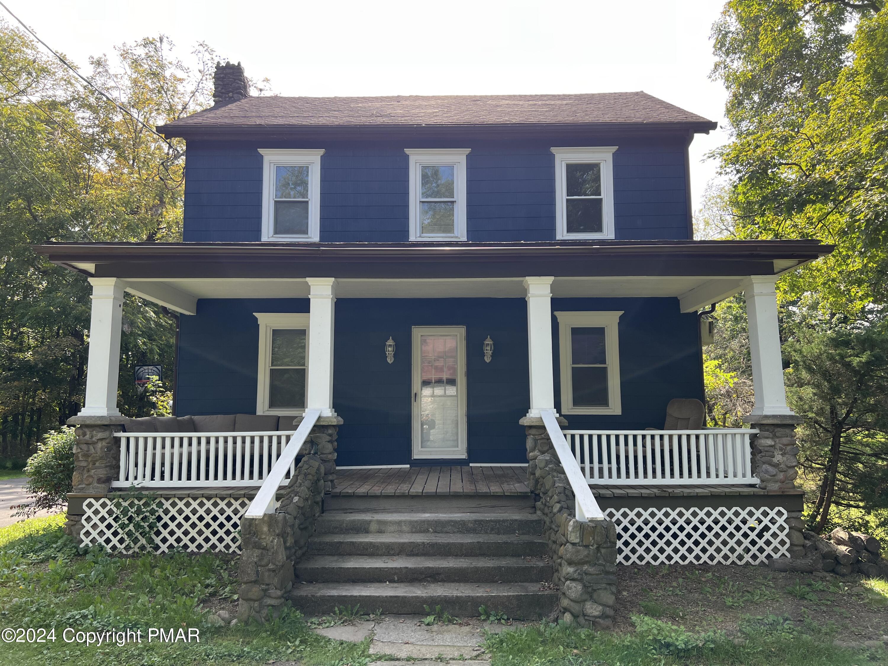 514 Fairground Road Gilbert, PA 18331 - Photo 2 of 20 front view of a house