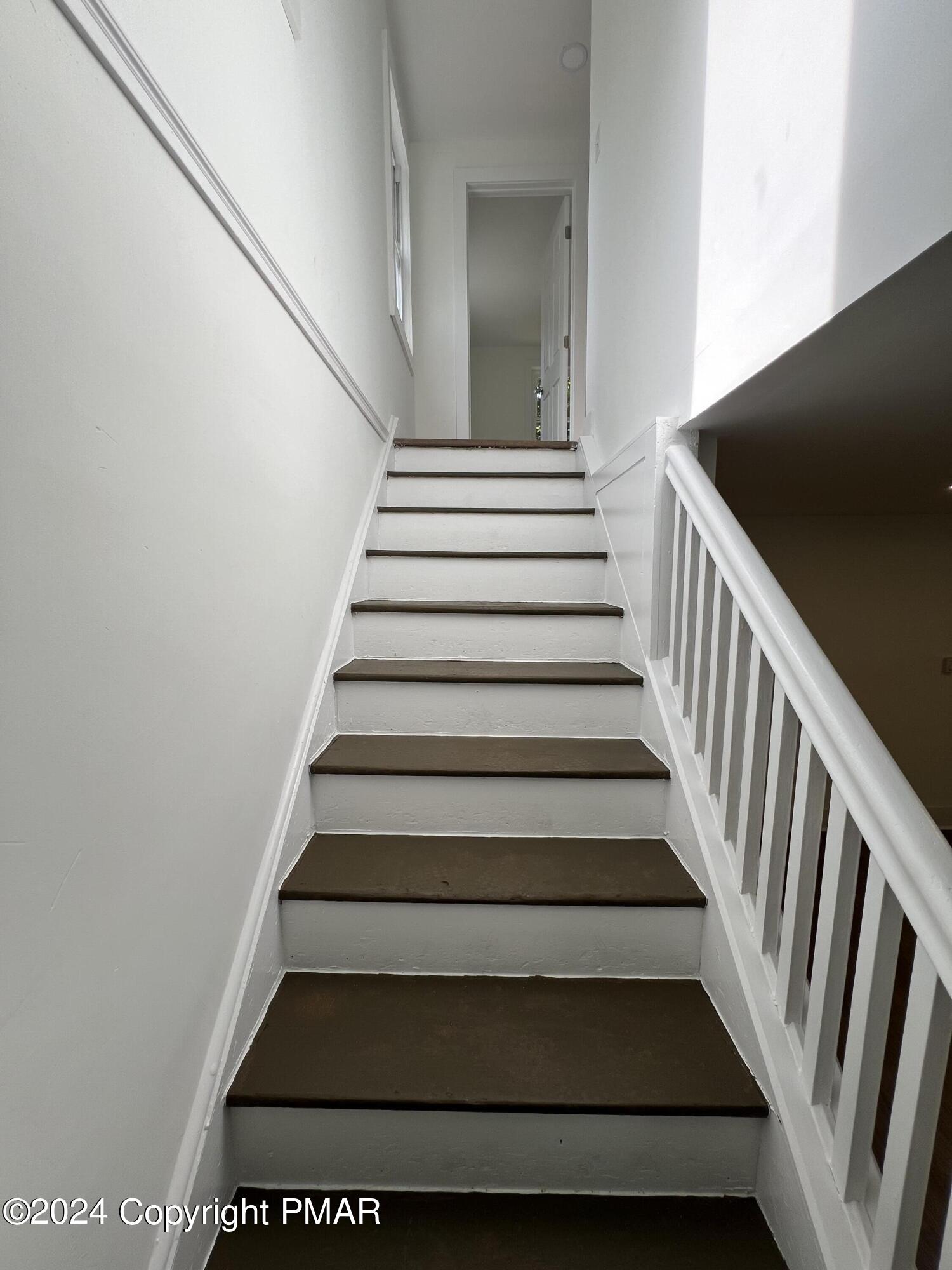 514 Fairground Road Gilbert, PA 18331 - Photo 9 of 20 a view of entryway