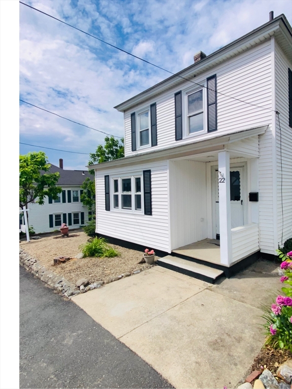 22 Front Street Clinton, MA 01510 - Photo 3 of 39