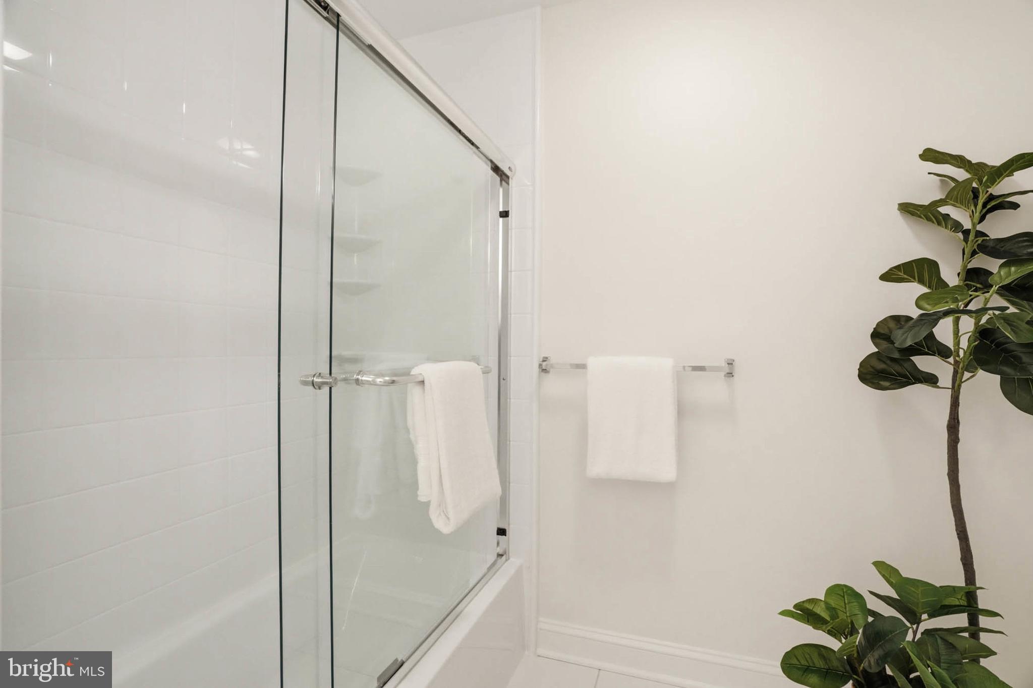11 Devon Hill Road, Unit B8 Baltimore, MD 21210 - Photo 16 of 34