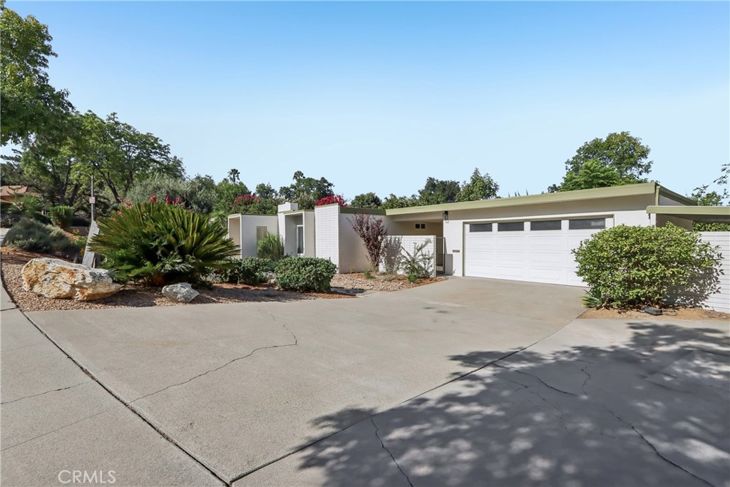 1184 Lyndhurst Drive Riverside, CA 92507 - Photo 1 of 36