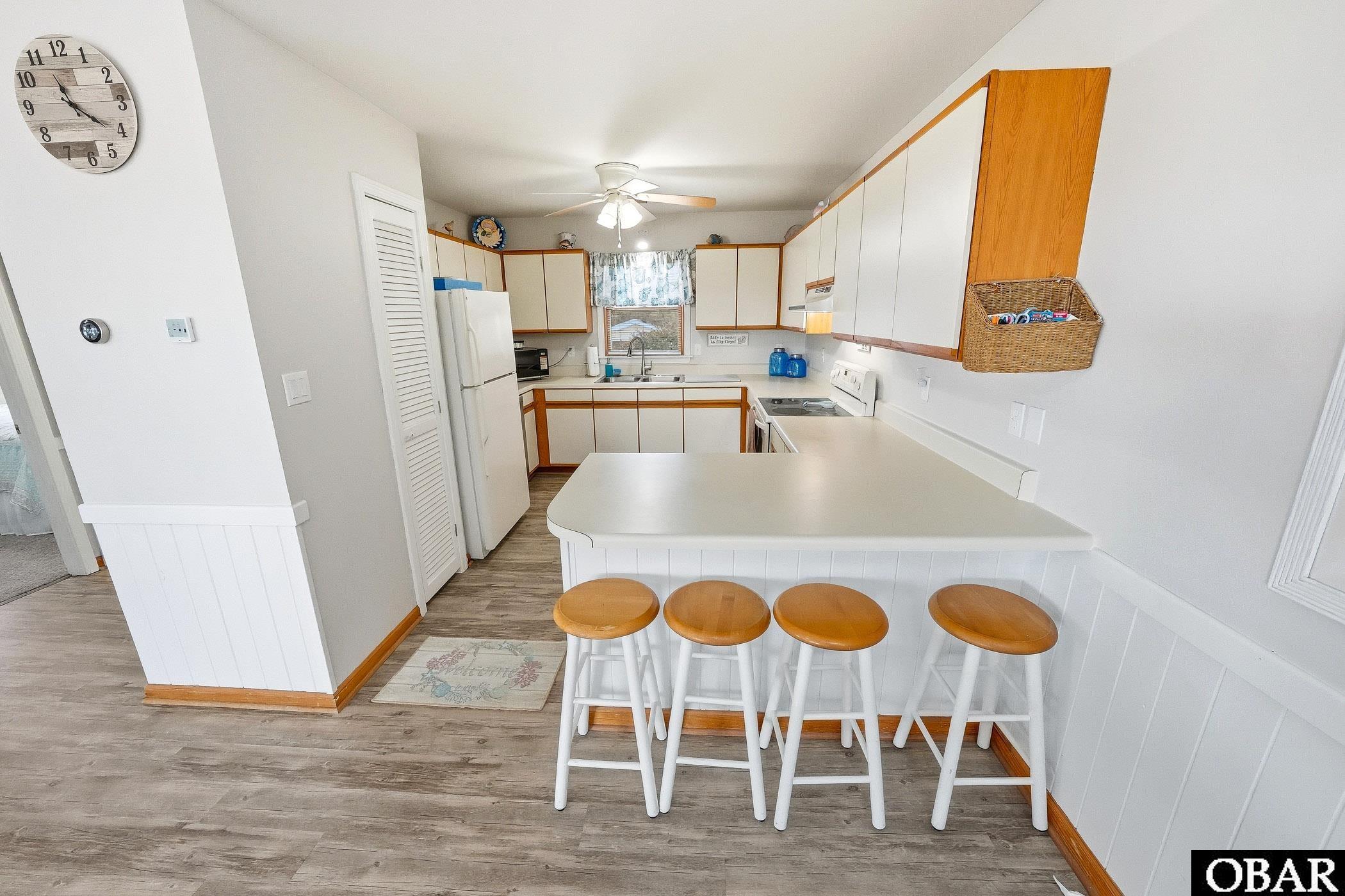 3629 Goosander Street, Unit 3 Kitty Hawk, NC 27949 - Photo 7 of 50 Eat Up Bar