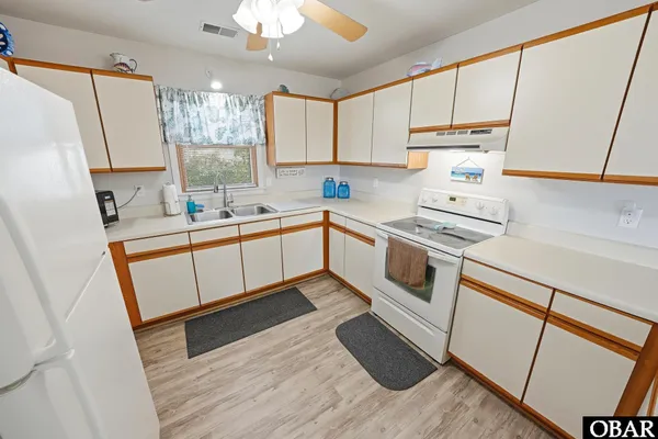 $799,000 | 3629 Goosander Street, Unit 3, Kitty Hawk, NC 27949