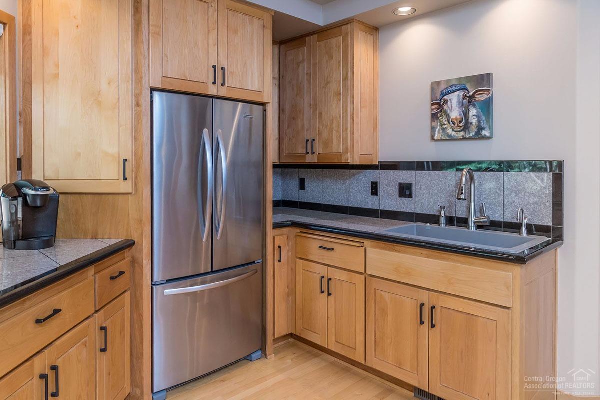 19379 Rim Lake Court Bend, OR 97702 - Photo 8 of 23 Additional Photo