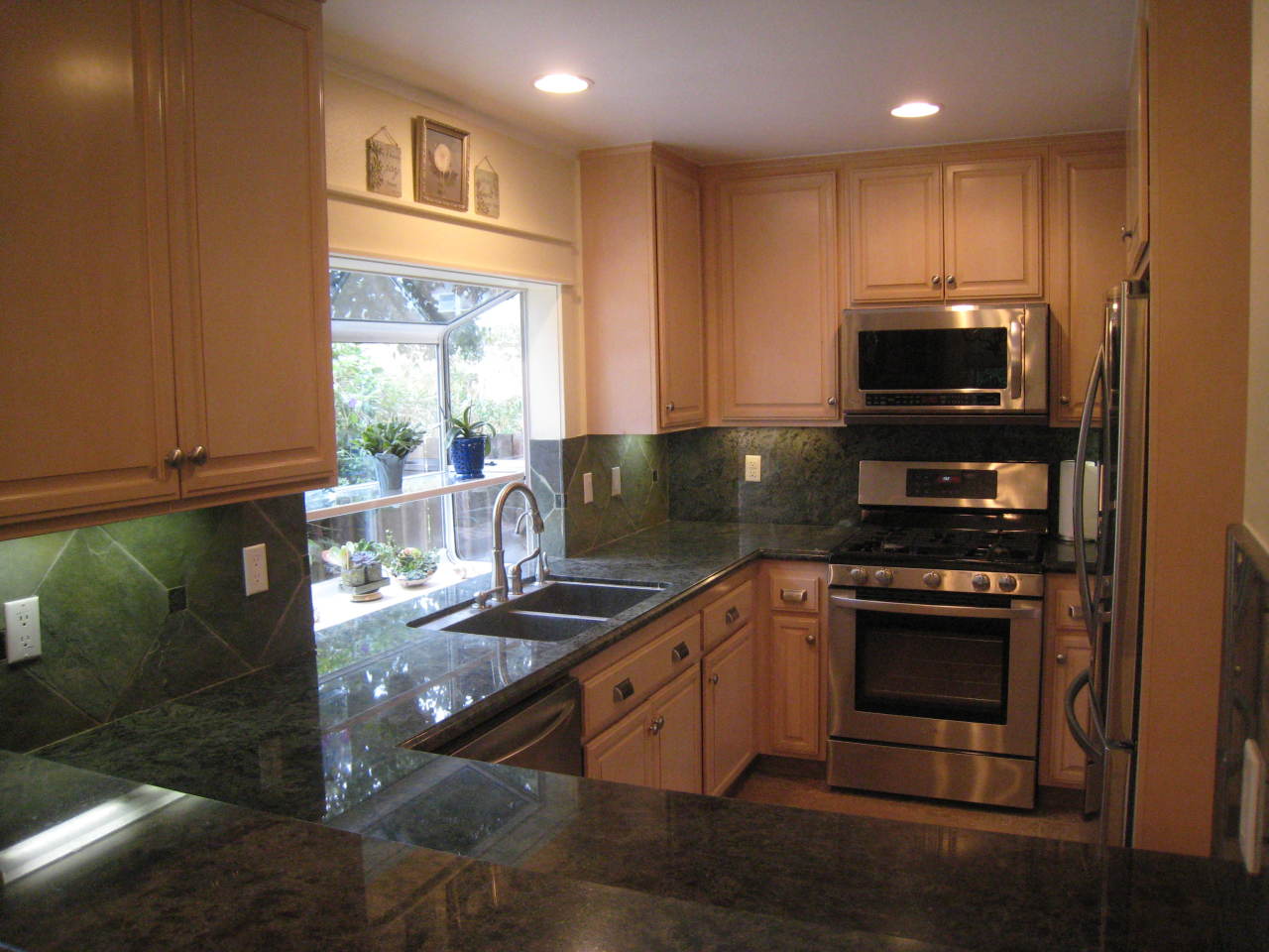 7825 Day Road Goleta, CA 93117 - Photo 9 of 20 Kitchen