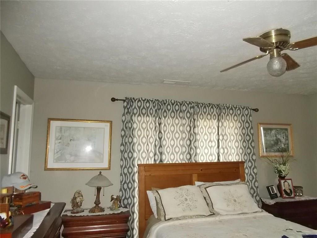9786 Randal Street Columbus, IN 47203 - Photo 7 of 11 Gallery Image 7