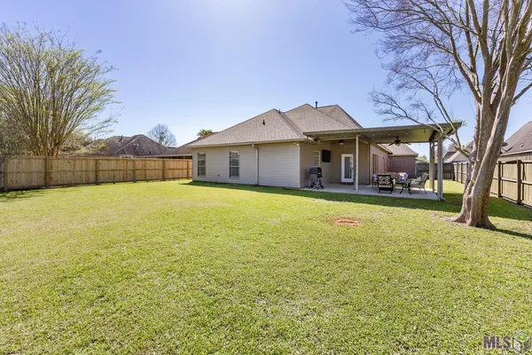 $319,999 | 37406 Cypress Trace Avenue, Geismar, LA 70734