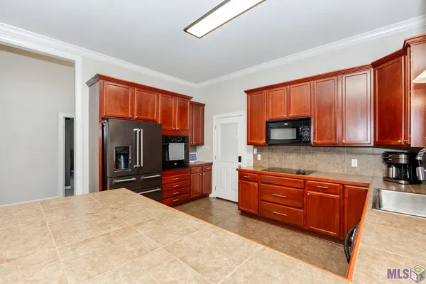 $319,999 | 37406 Cypress Trace Avenue, Geismar, LA 70734