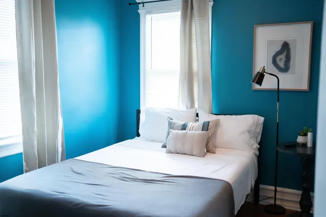 a close view of sink