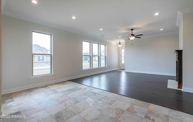 $2,300 | 311 Finnegan Way, Youngsville, LA 70592