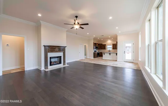 $2,300 | 311 Finnegan Way, Youngsville, LA 70592