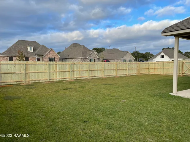 $2,300 | 311 Finnegan Way, Youngsville, LA 70592