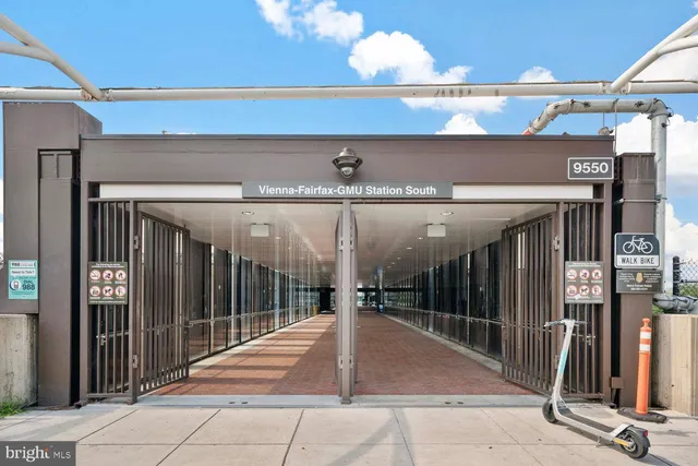 a view of outdoor space