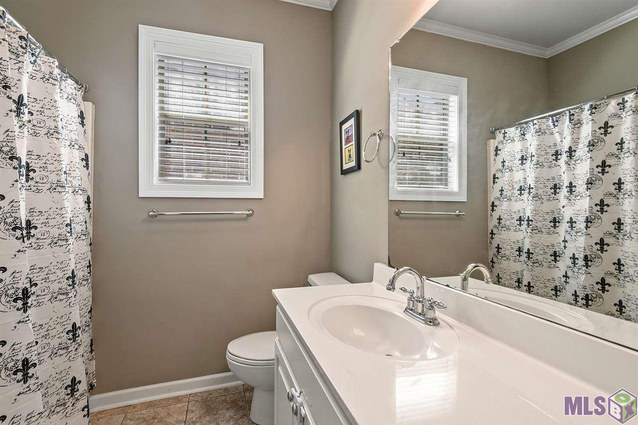 5535 Hidden Ridge Lane Baton Rouge, LA 70816 - Photo 8 of 11